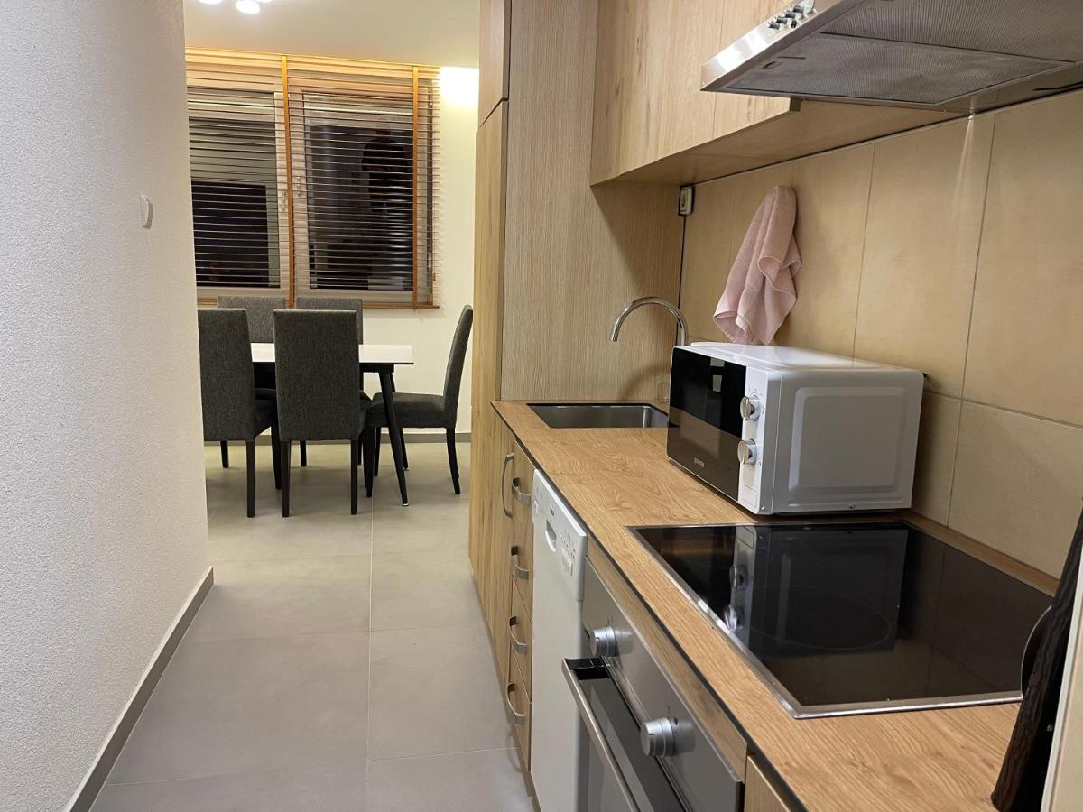 Idealapartments Llc 4 프리슈티나 외부 사진
